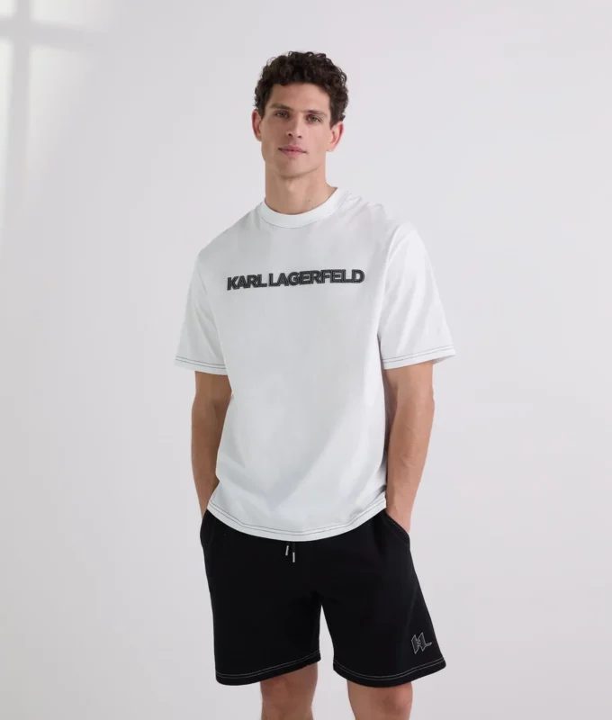 T-SHIRT MED KONTRASTERANDE SÖMMAR T-SHIRT MED KONTRASTERANDE SÖMMAR