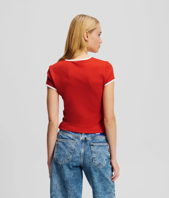 T-SHIRT MED KORT ÄRMAR T-SHIRT MED KORT ÄRMAR