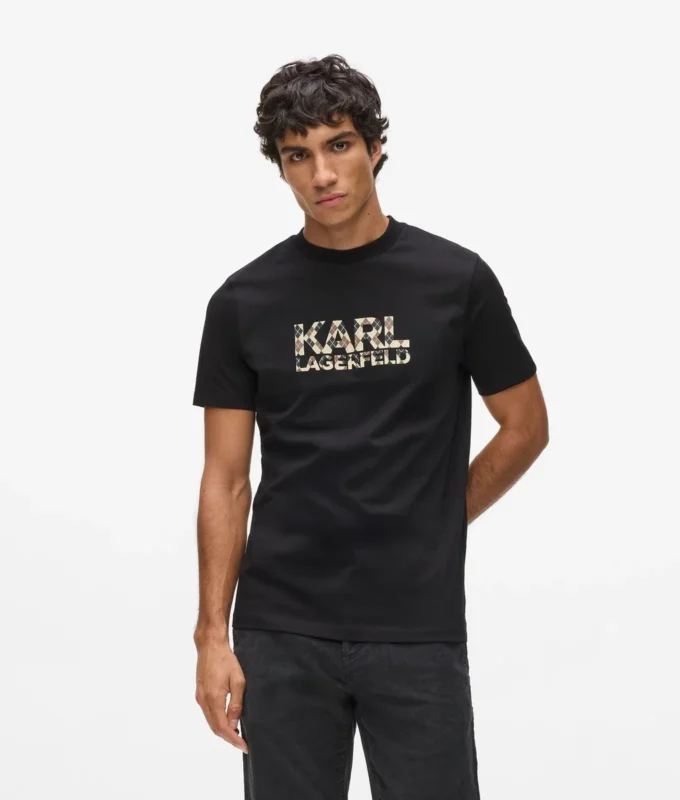 T-shirt med logotyp T-shirt med logotyp