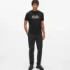 T-shirt med logotyp T-shirt med logotyp