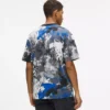 T-shirt med målarfärgseffekt över hela ytan T-shirt med målarfärgseffekt över hela ytan