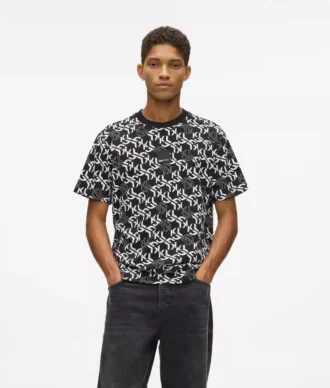 T-shirt med monogram över hela