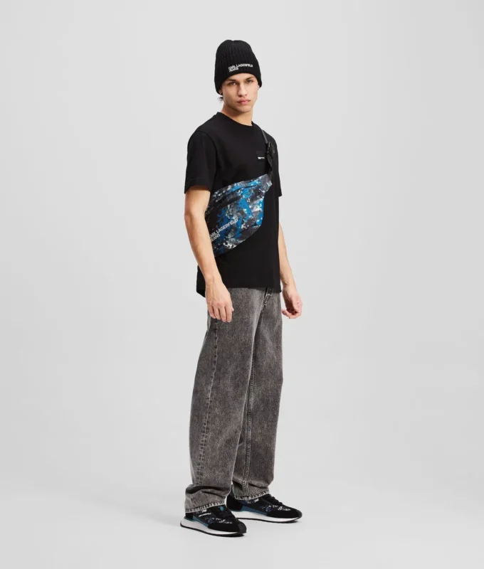 T-SHIRT MED TRYCK T-SHIRT MED TRYCK