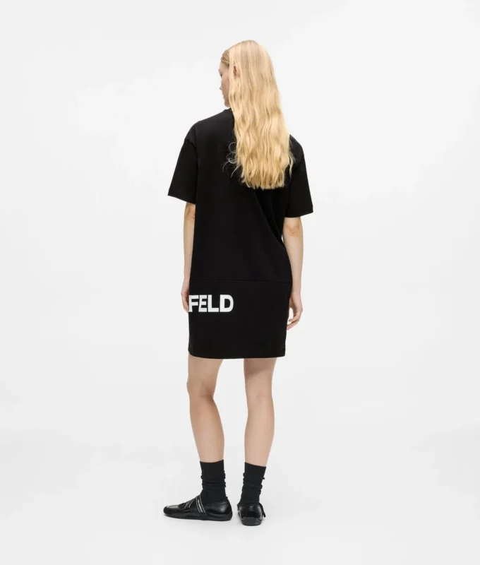 T-shirtklänning med logotyp