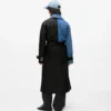 Trenchcoat med denimpaneler Trenchcoat med denimpaneler
