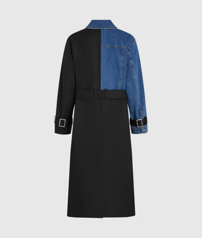 Trenchcoat med denimpaneler Trenchcoat med denimpaneler