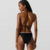 Triangelbikinitopp med vågig kant Triangelbikinitopp med vågig kant