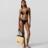 Triangelbikinitopp med vågig kant Triangelbikinitopp med vågig kant