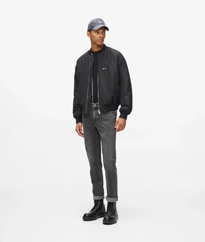 Tvättade slim jeans Tvättade slim jeans