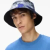 Vändbar graffitibucket hat Vändbar graffitibucket hat